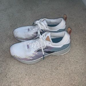 Brooks Running Shoes: Women’s Levitate